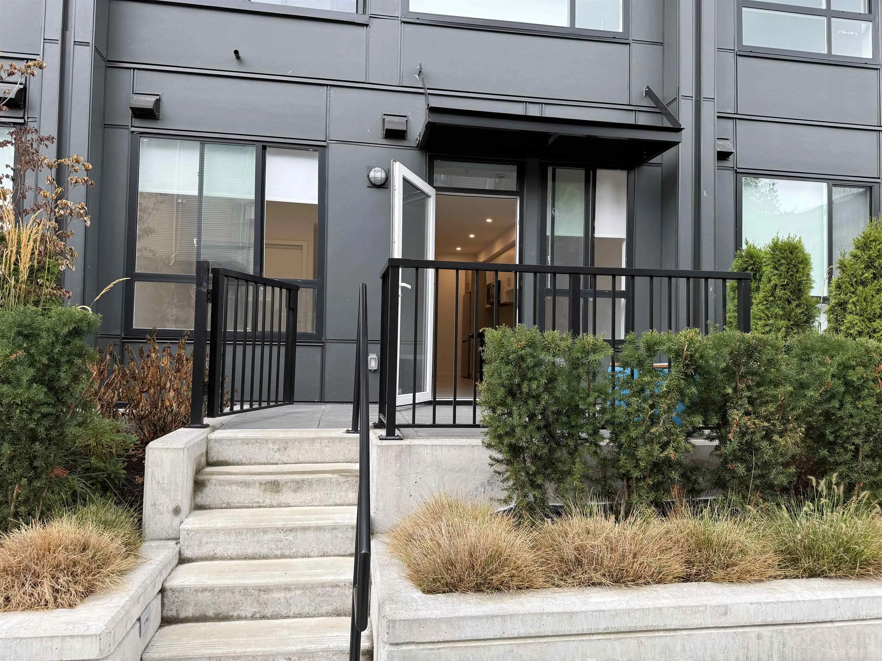 13838 108 Avenue #W111