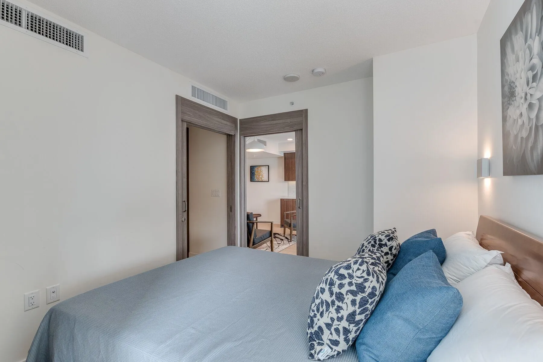 89 Nelson Street #313