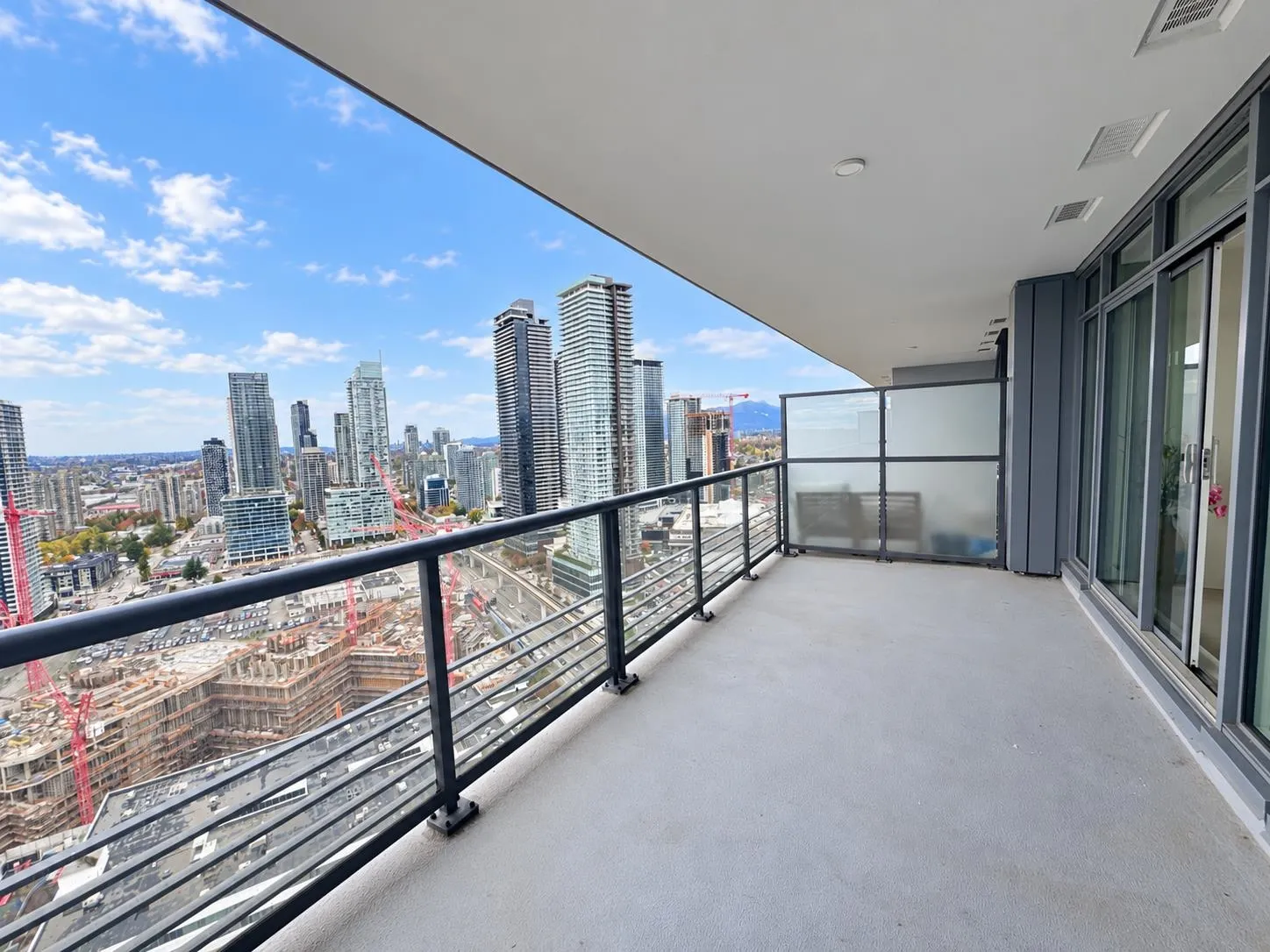 4720 N Lougheed Highway #3409