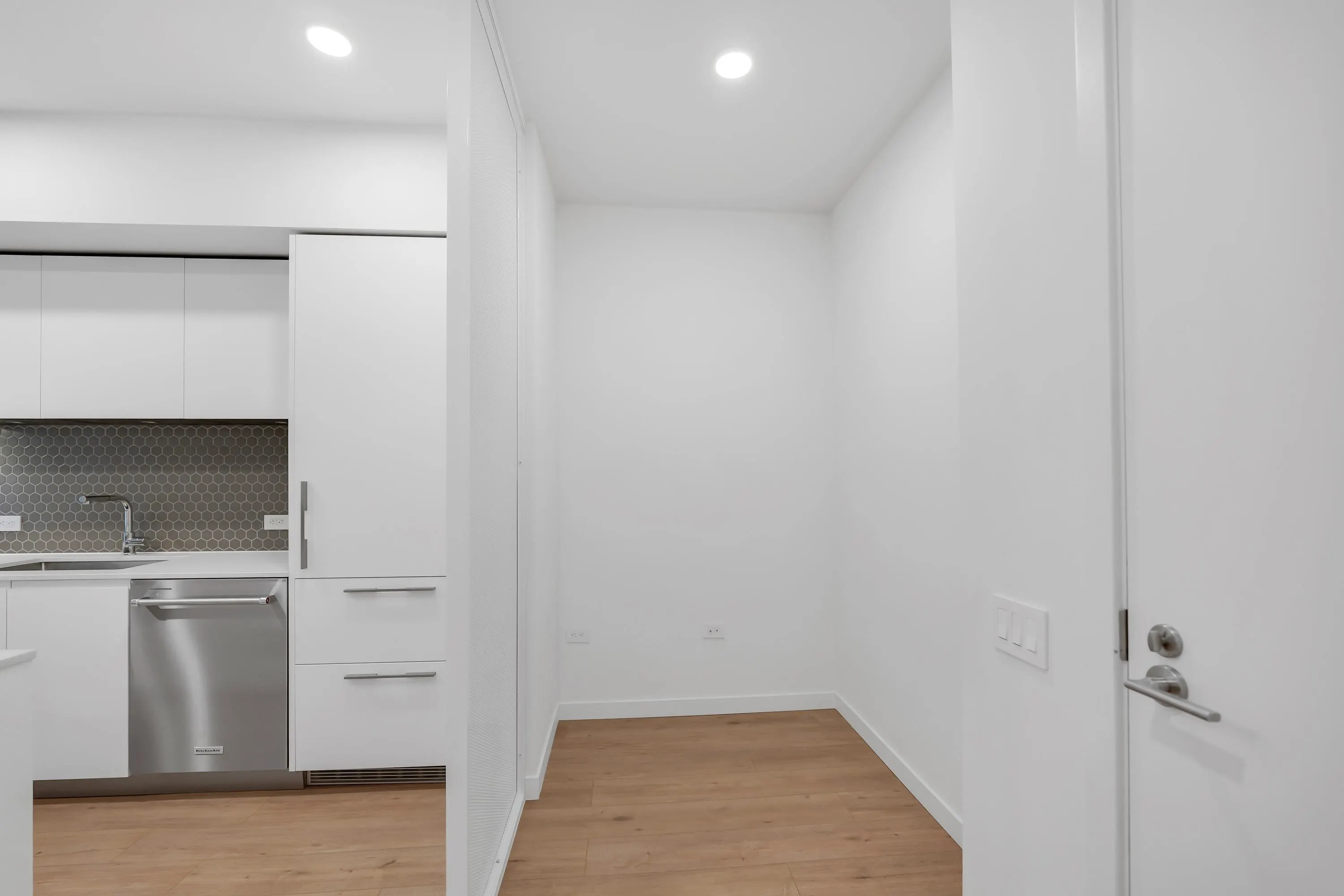 1506 Scott Crescent #214