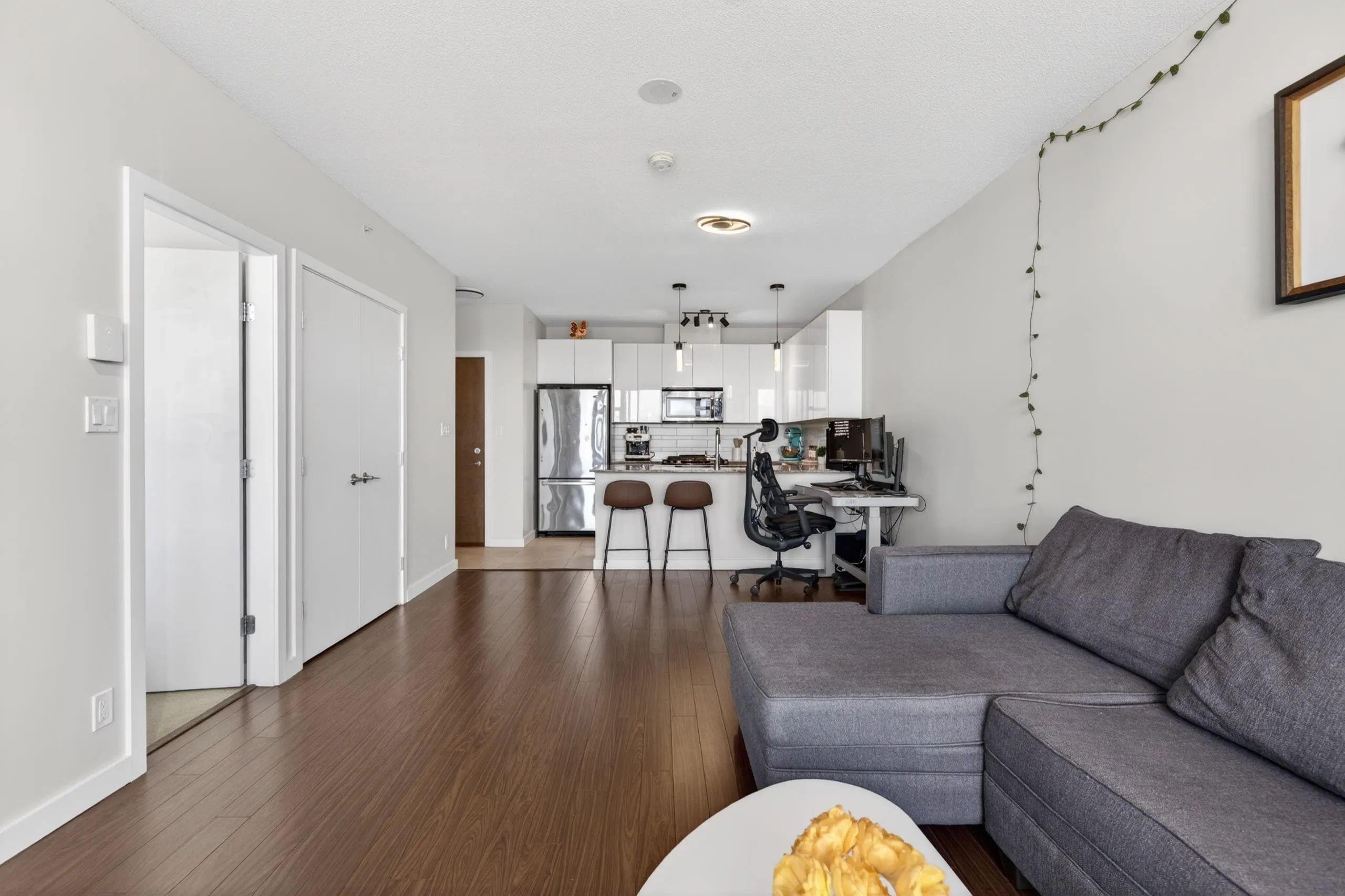 280 Ross Drive #1601