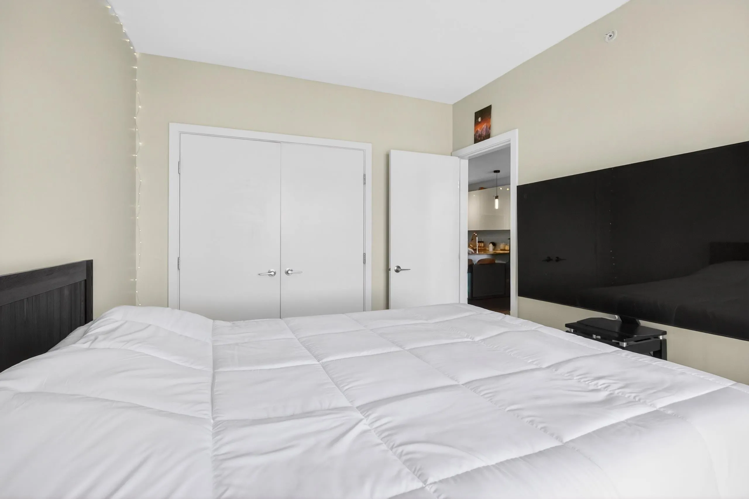 280 Ross Drive #1601