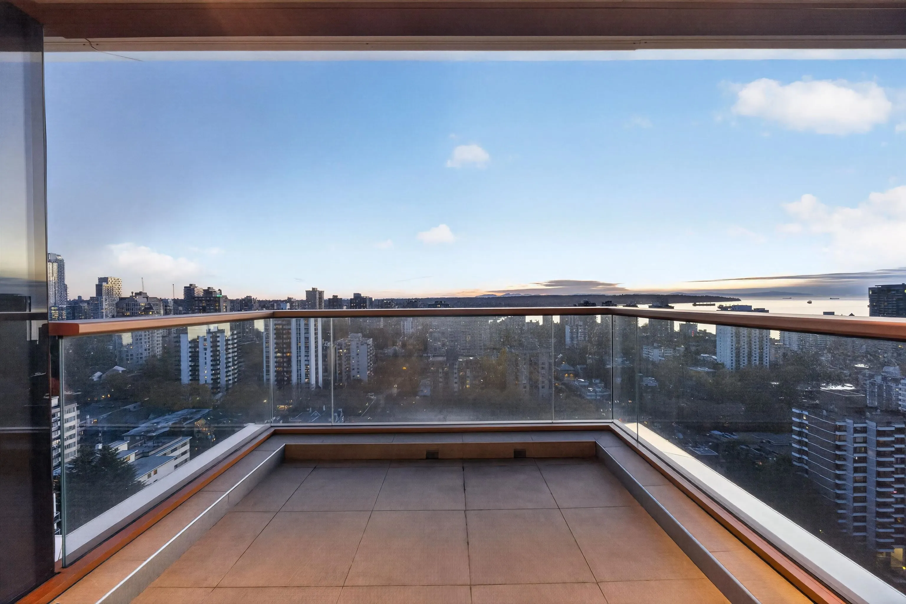 1408 Robson Street #2601