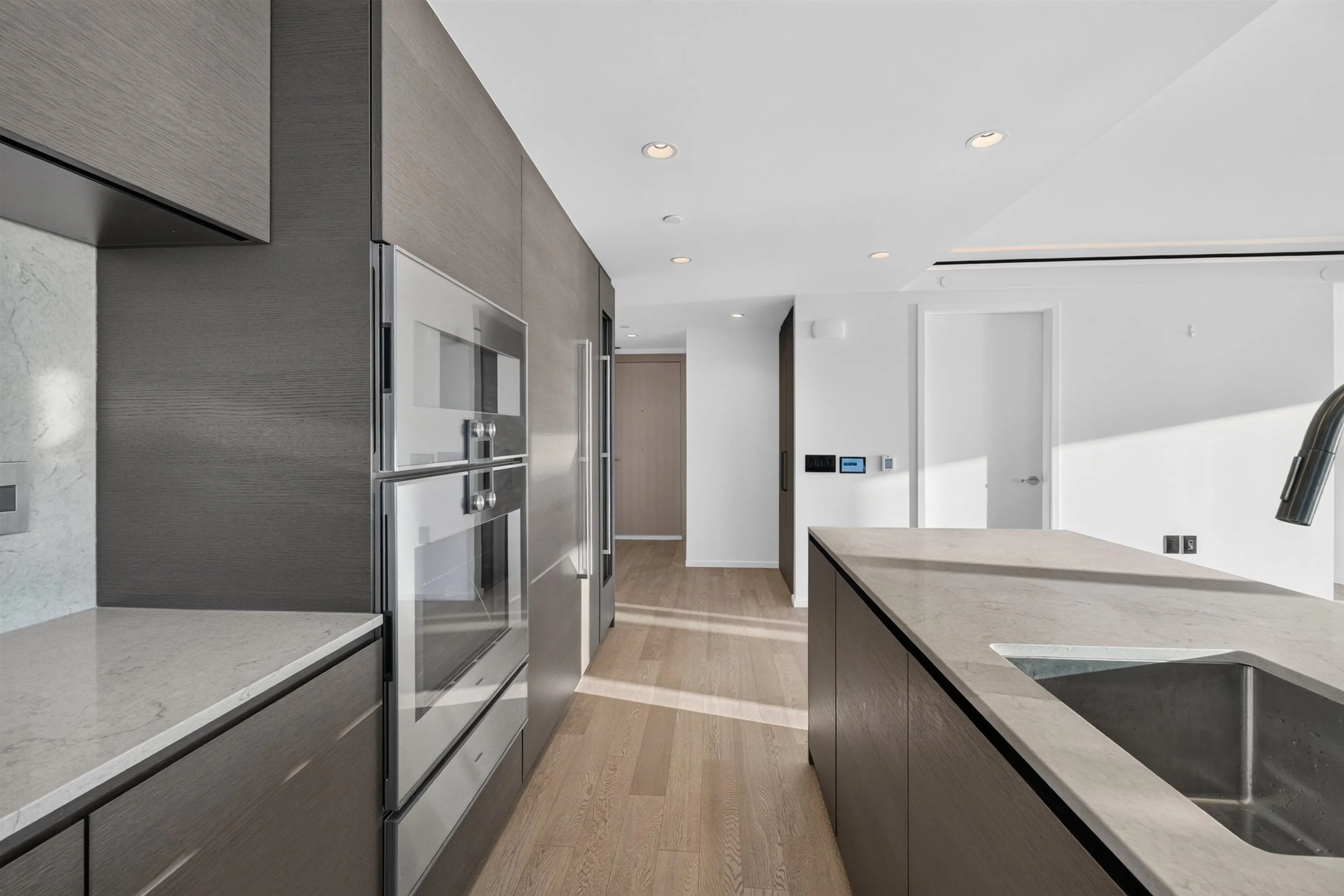 1408 Robson Street #2601