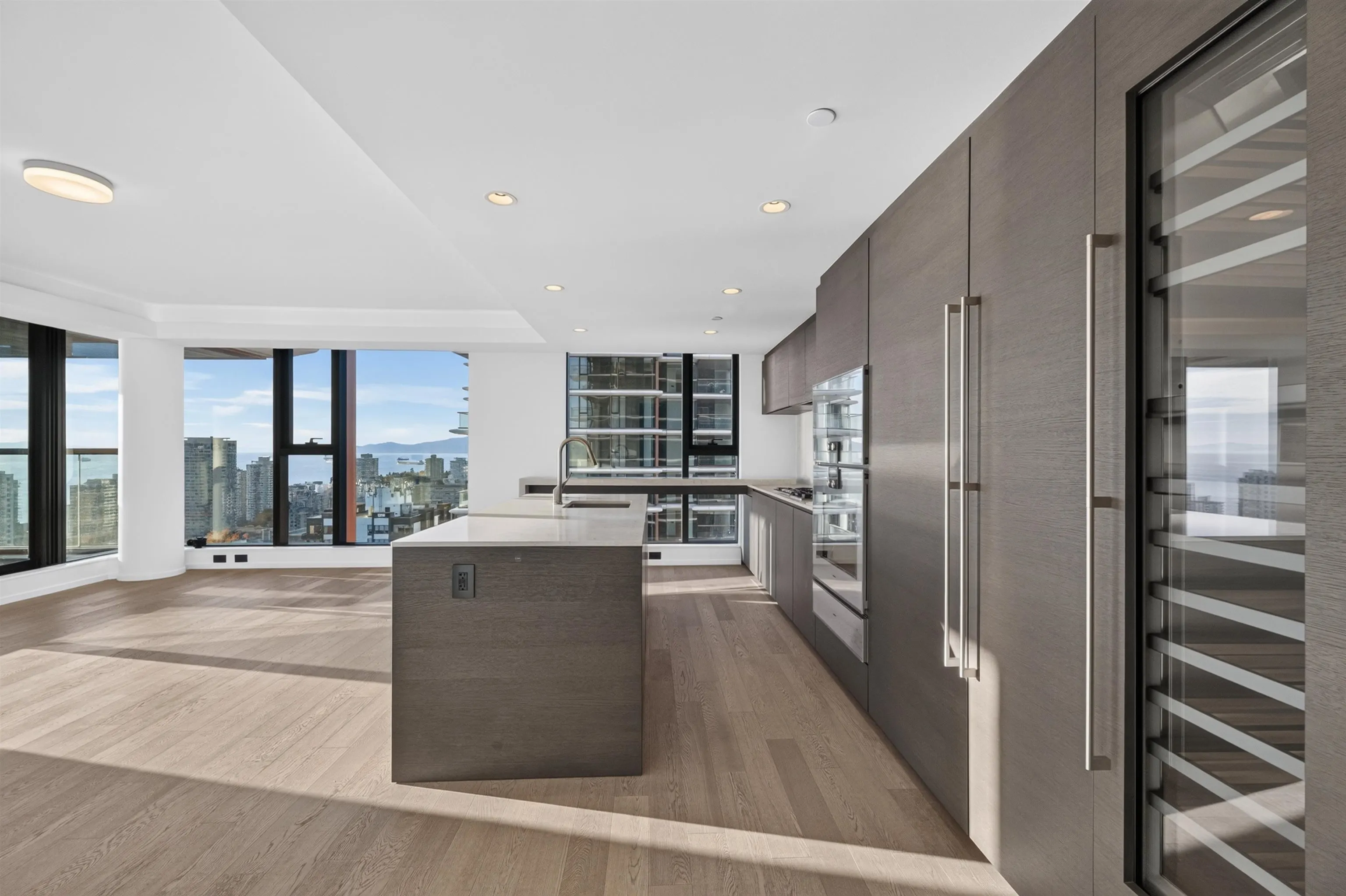 1408 Robson Street #2601