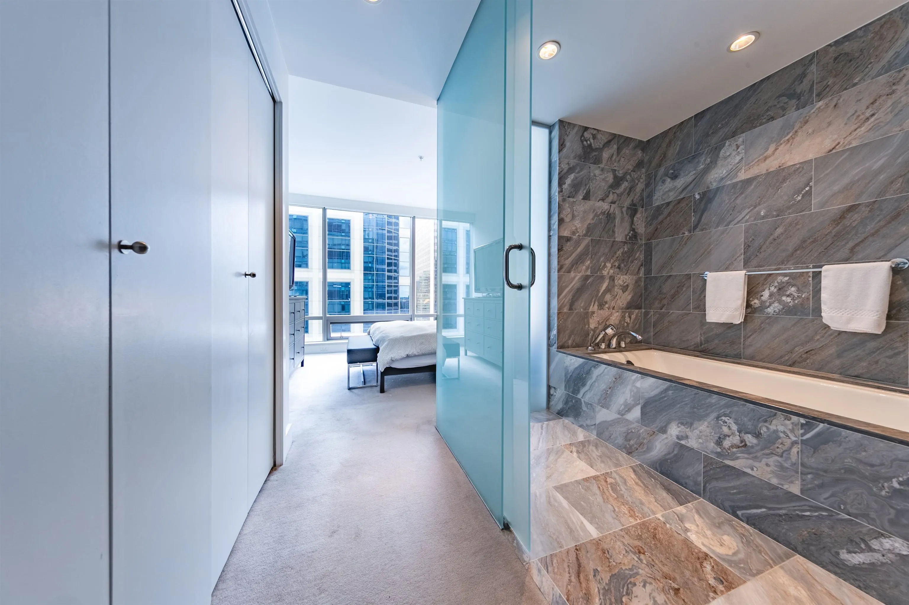 1111 Alberni Street #2504