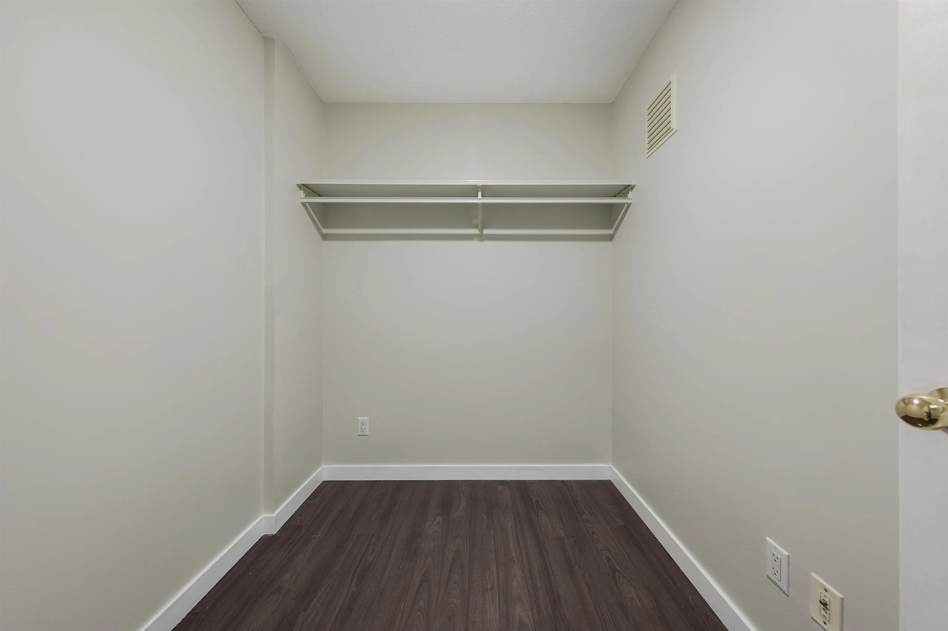 1189 Howe Street #309