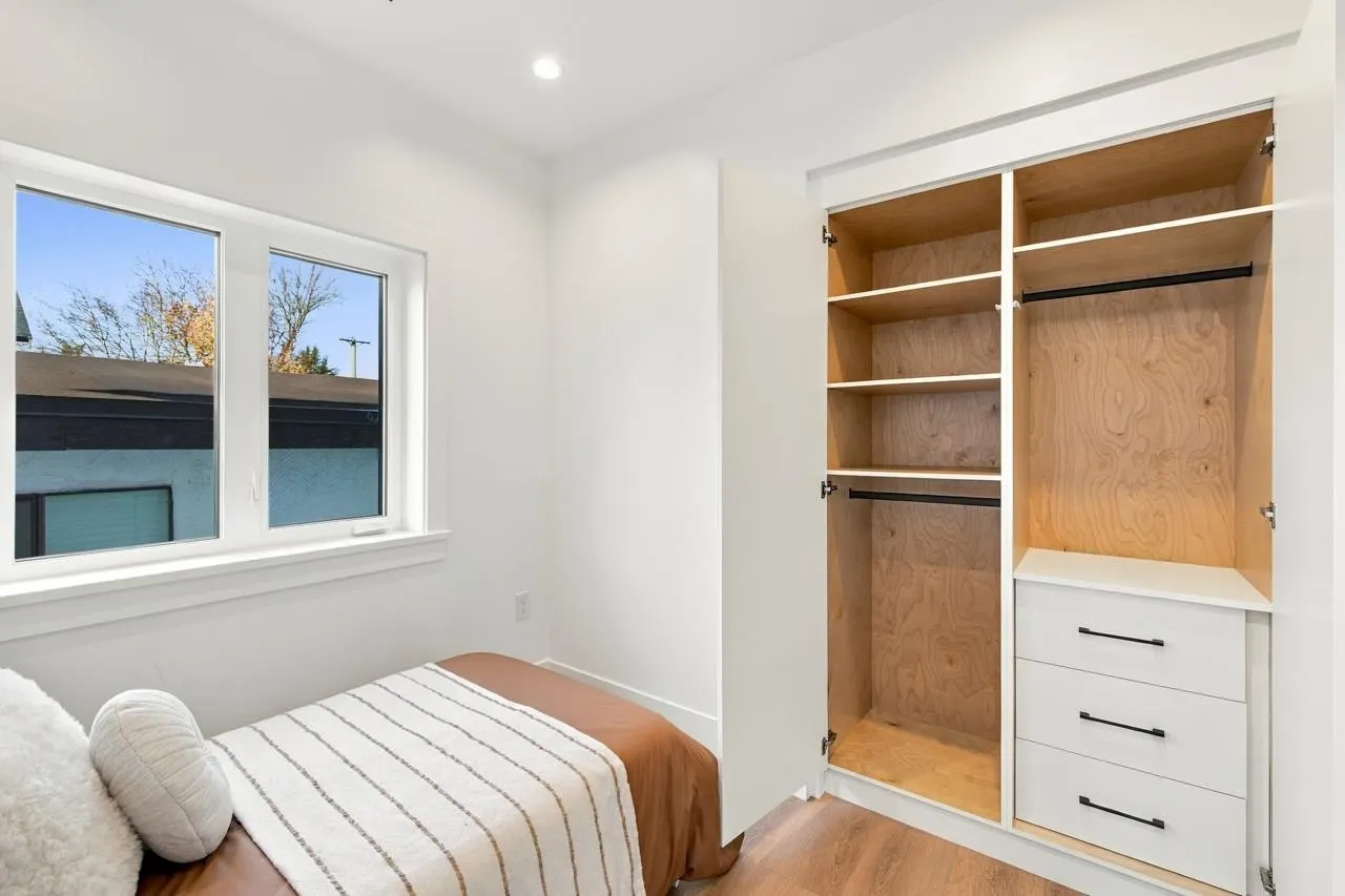 841 E 39th Avenue #2
