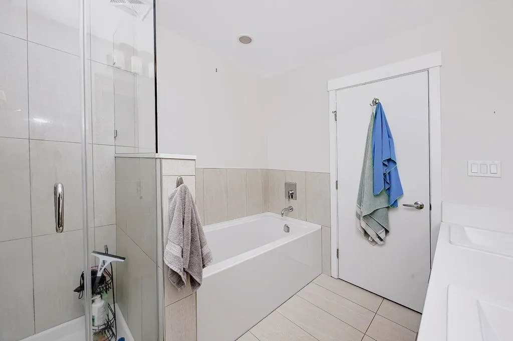 875 Gibsons Way #303