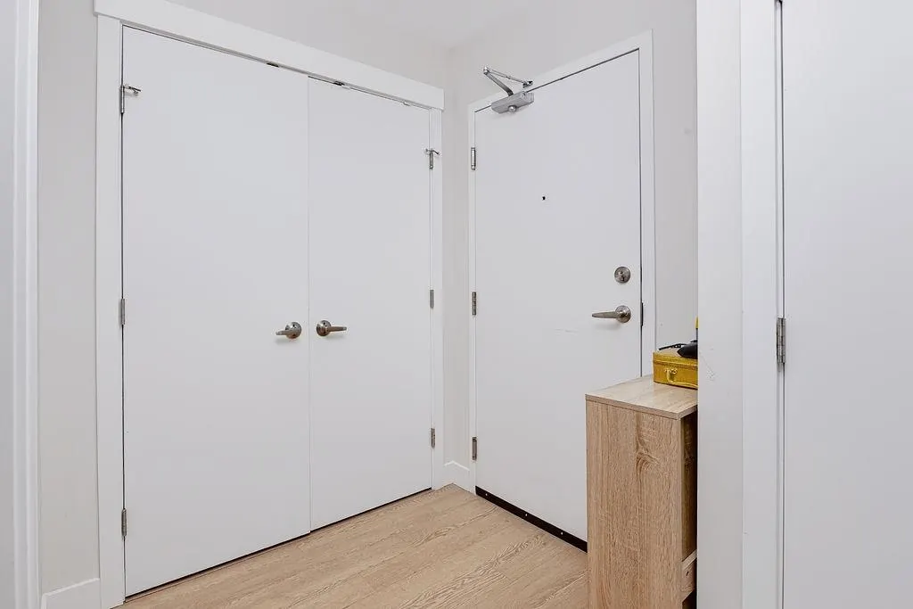 875 Gibsons Way #303