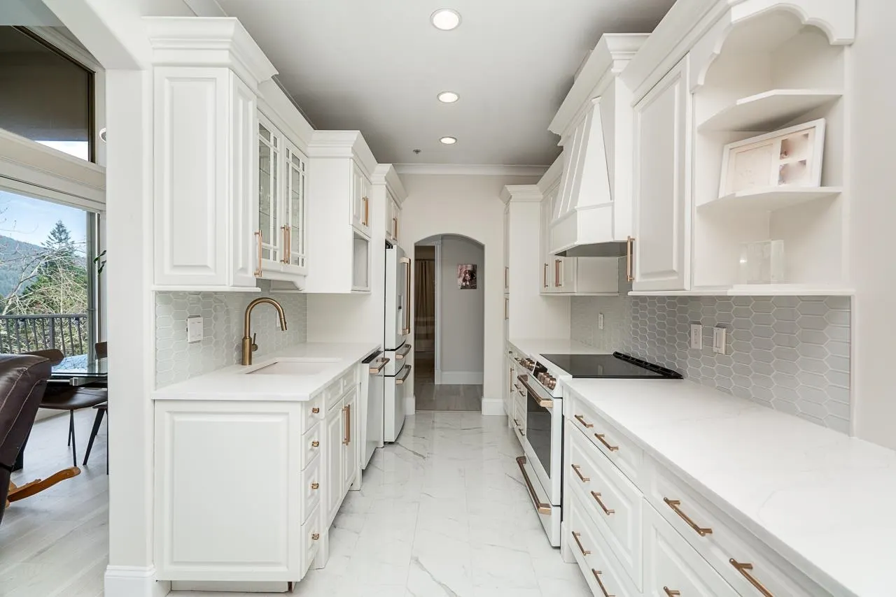 3176 Plateau Boulevard #408