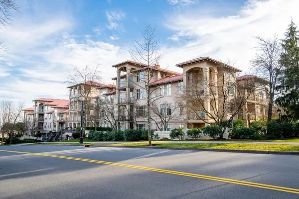 3176 Plateau Boulevard #408