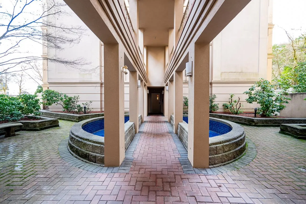 3176 Plateau Boulevard #408