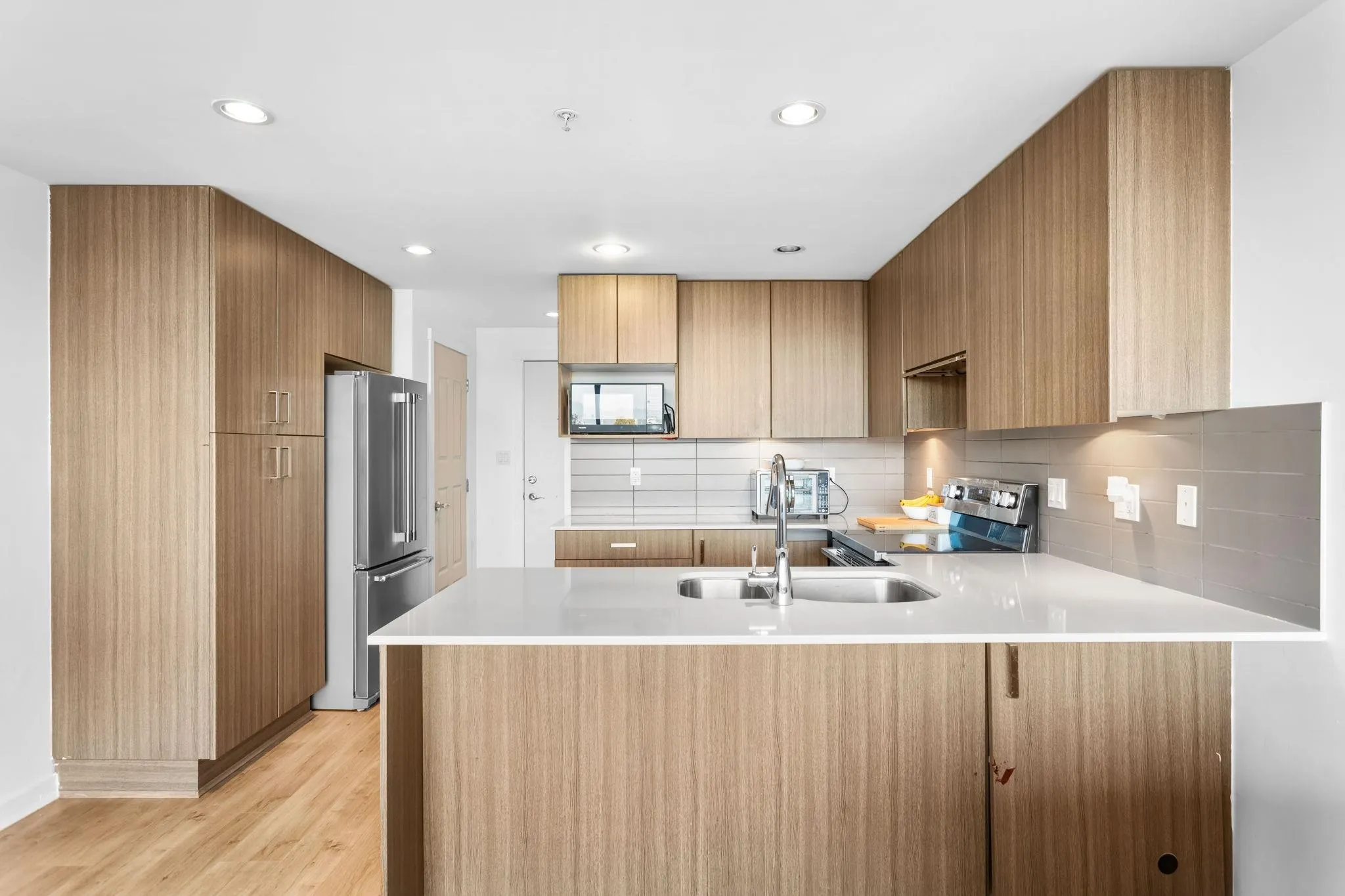 125 Columbia Street #602
