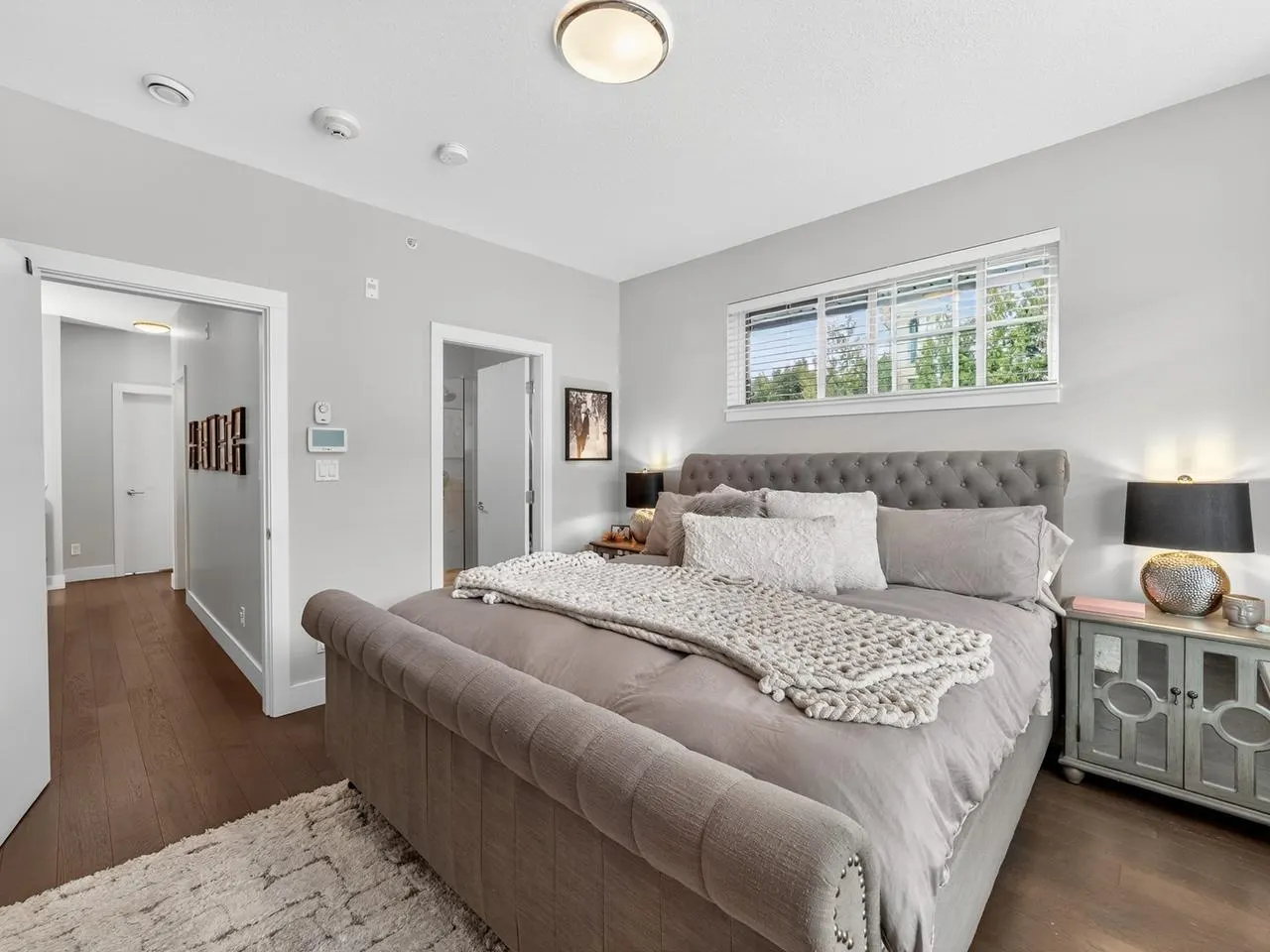 5068 Savile Row #6