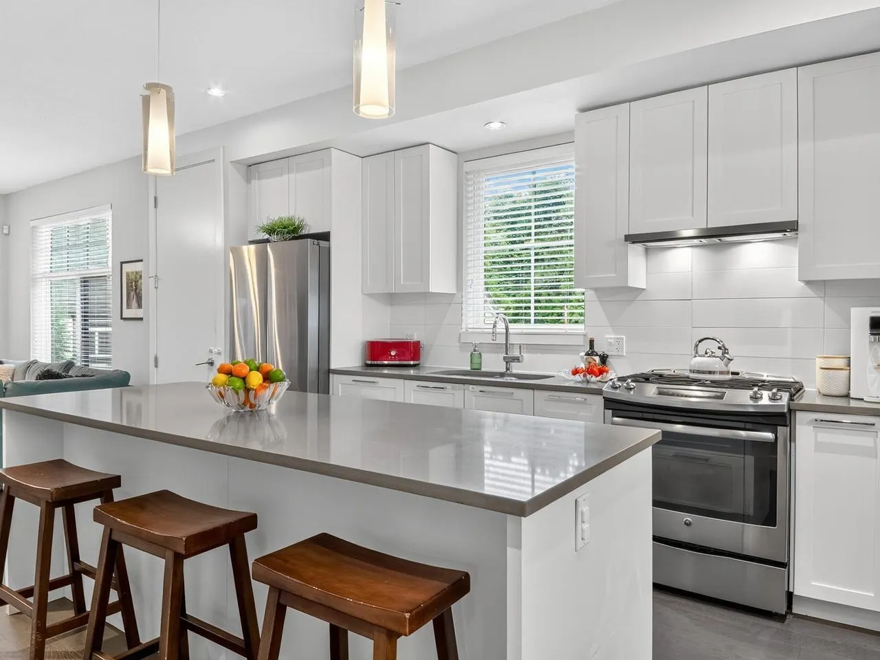 5068 Savile Row #6