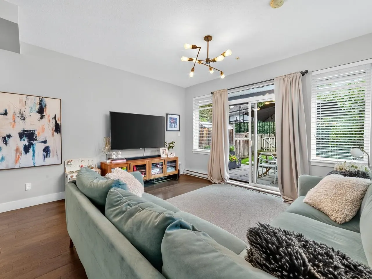 5068 Savile Row #6