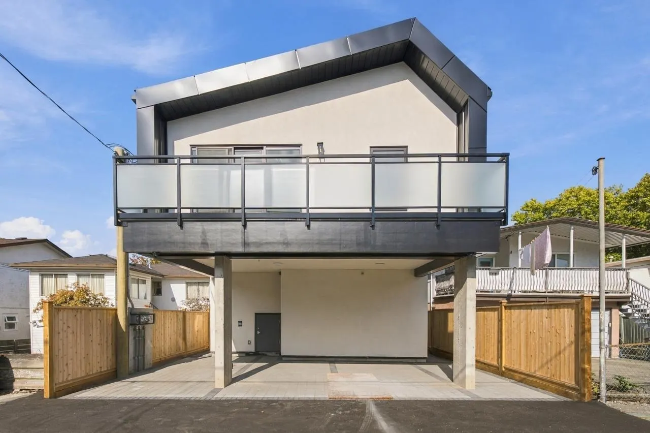 3018 E 19th Avenue #2