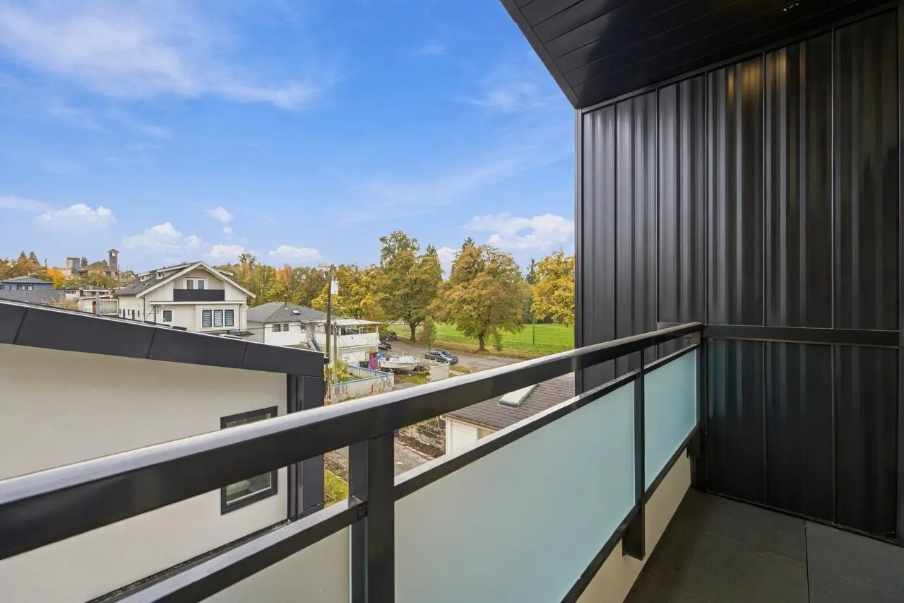 3018 E 19th Avenue #2