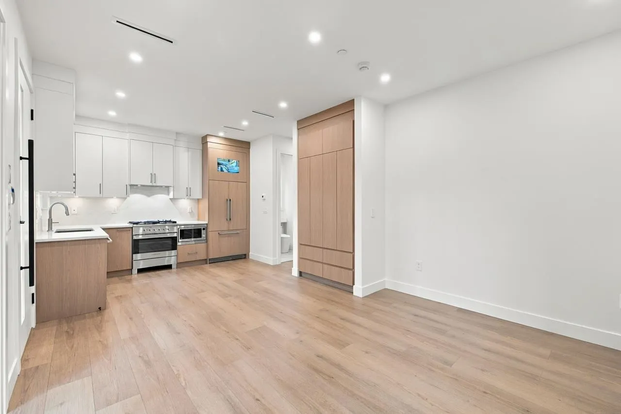 3018 E 19th Avenue #2