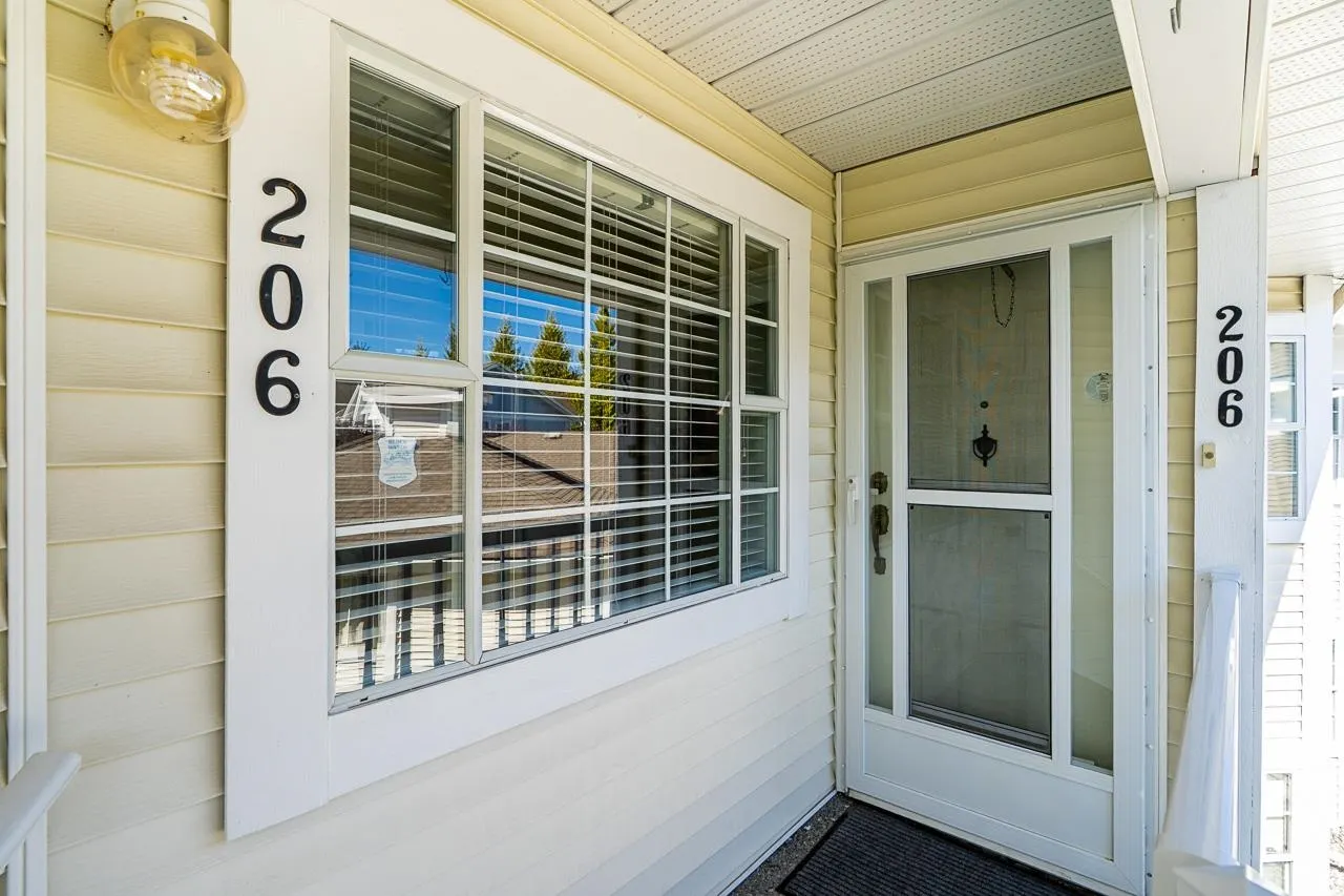 9109 154 Street #206
