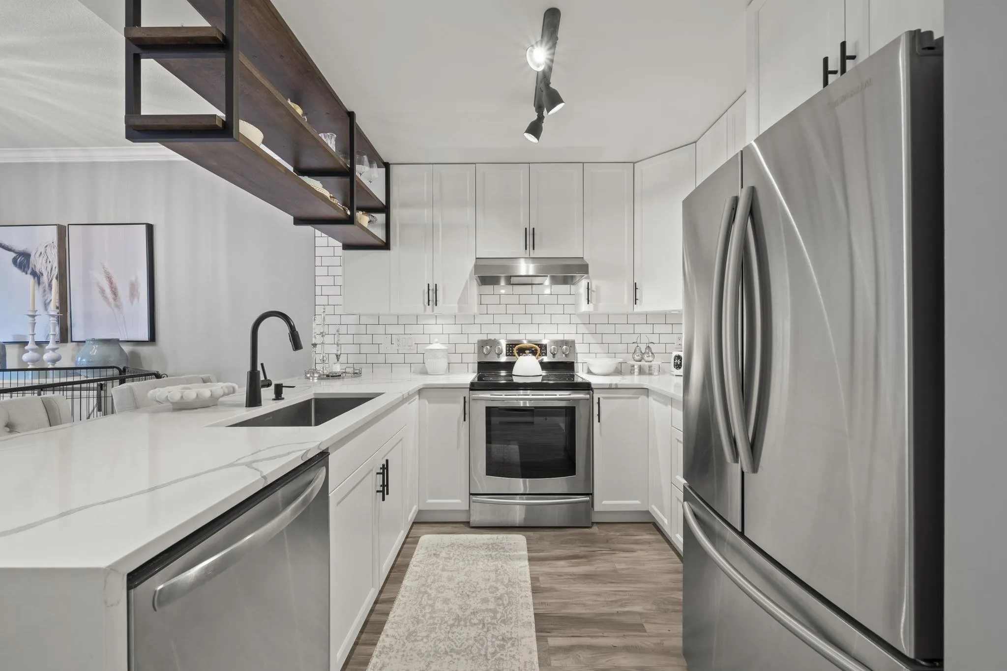 15368 16a Avenue #308