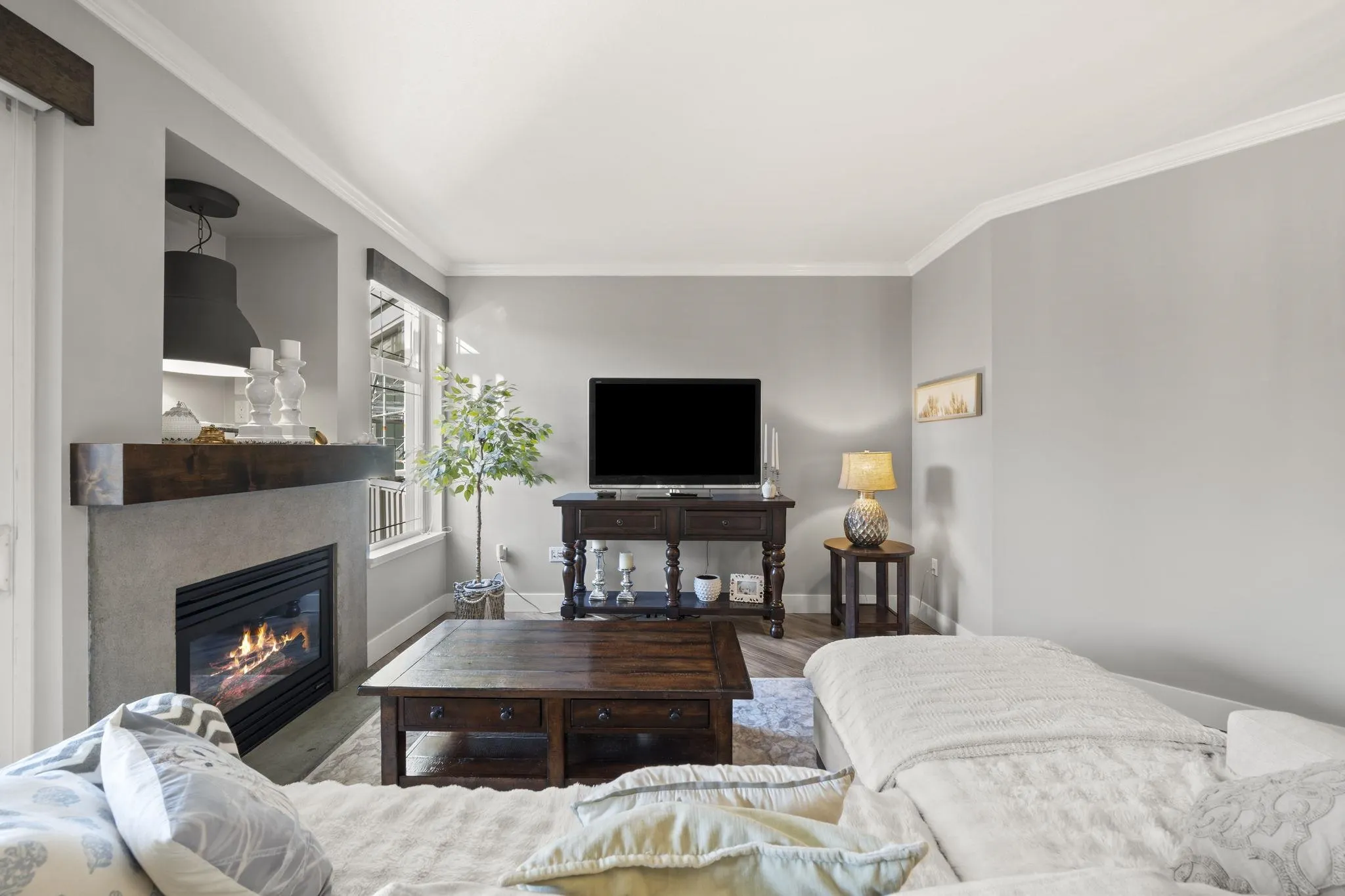 15368 16a Avenue #308