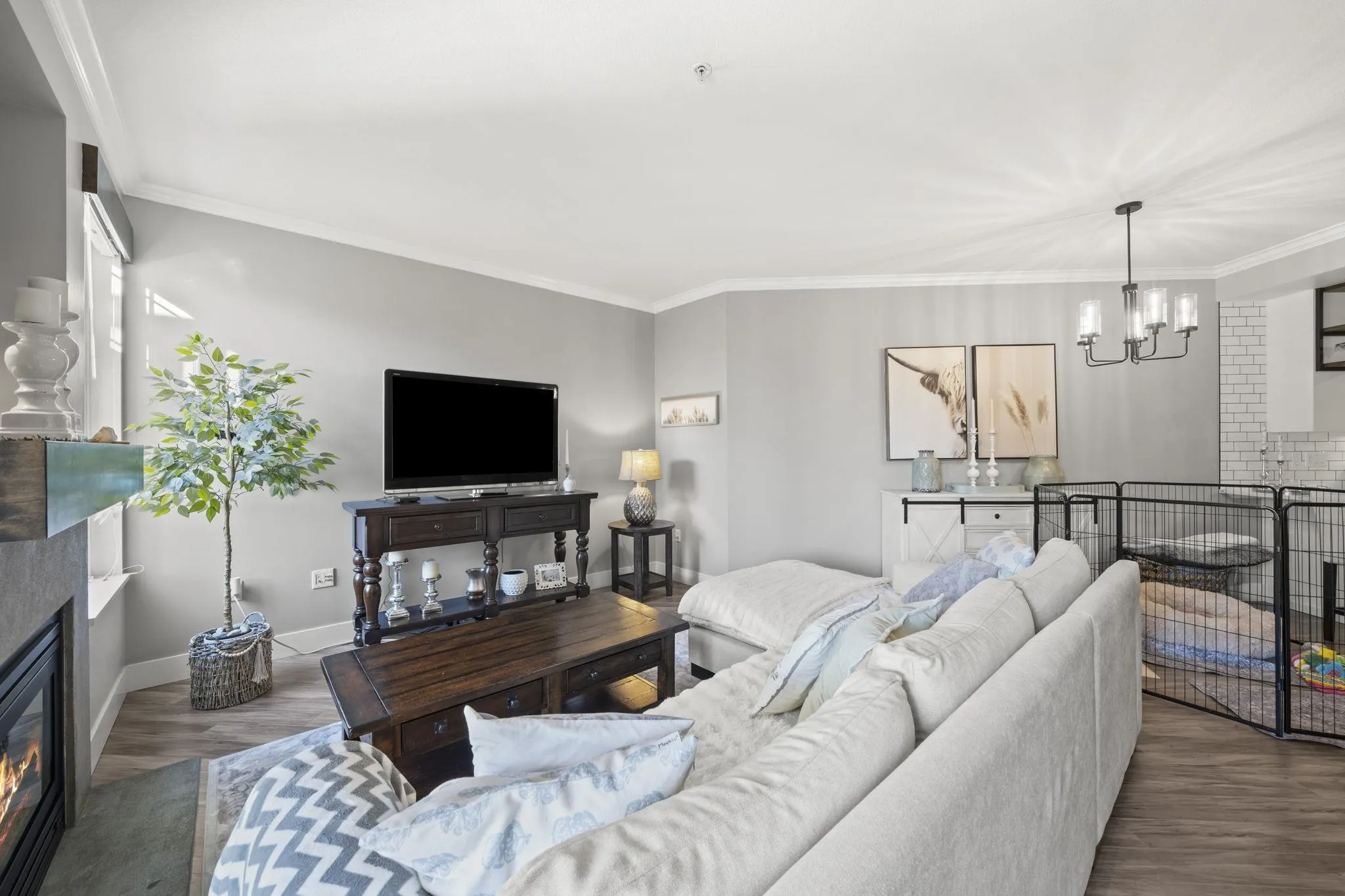 15368 16a Avenue #308
