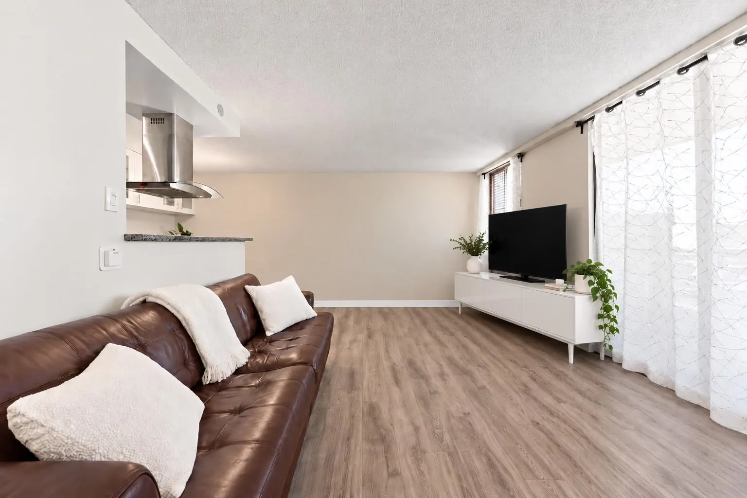 6759 Willingdon Avenue #1202