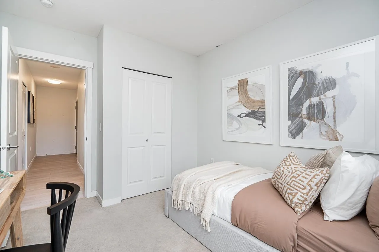 3281 E Kent Avenue North Avenue #502