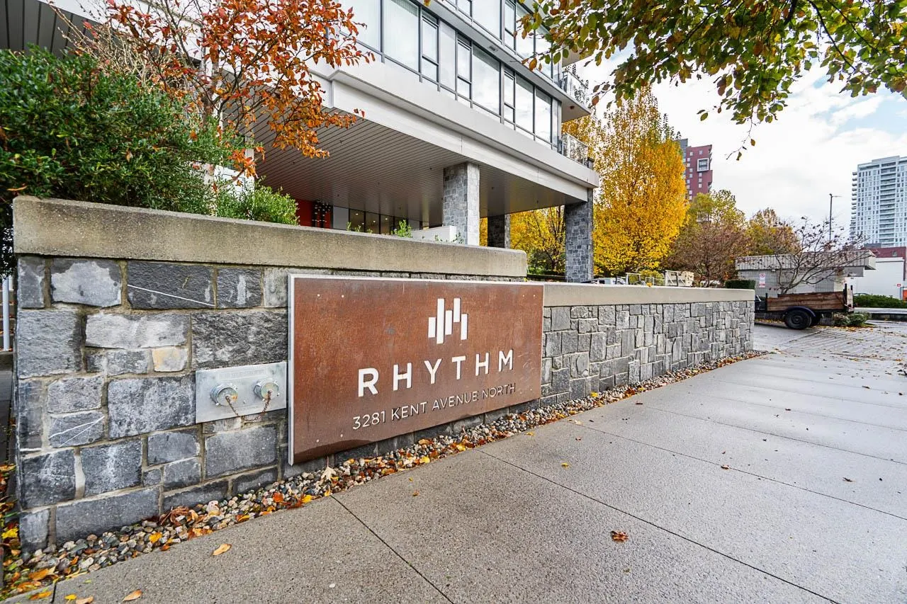 3281 E Kent Avenue North Avenue #502