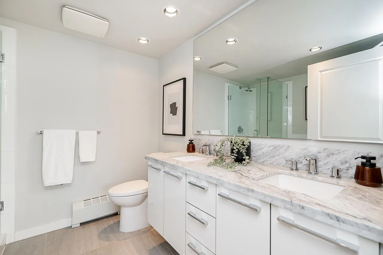 3281 E Kent Avenue North Avenue #502