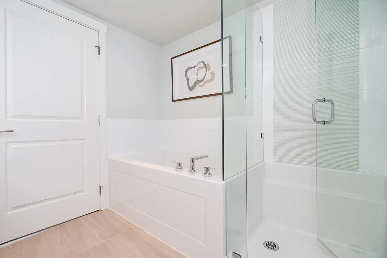 3281 E Kent Avenue North Avenue #502