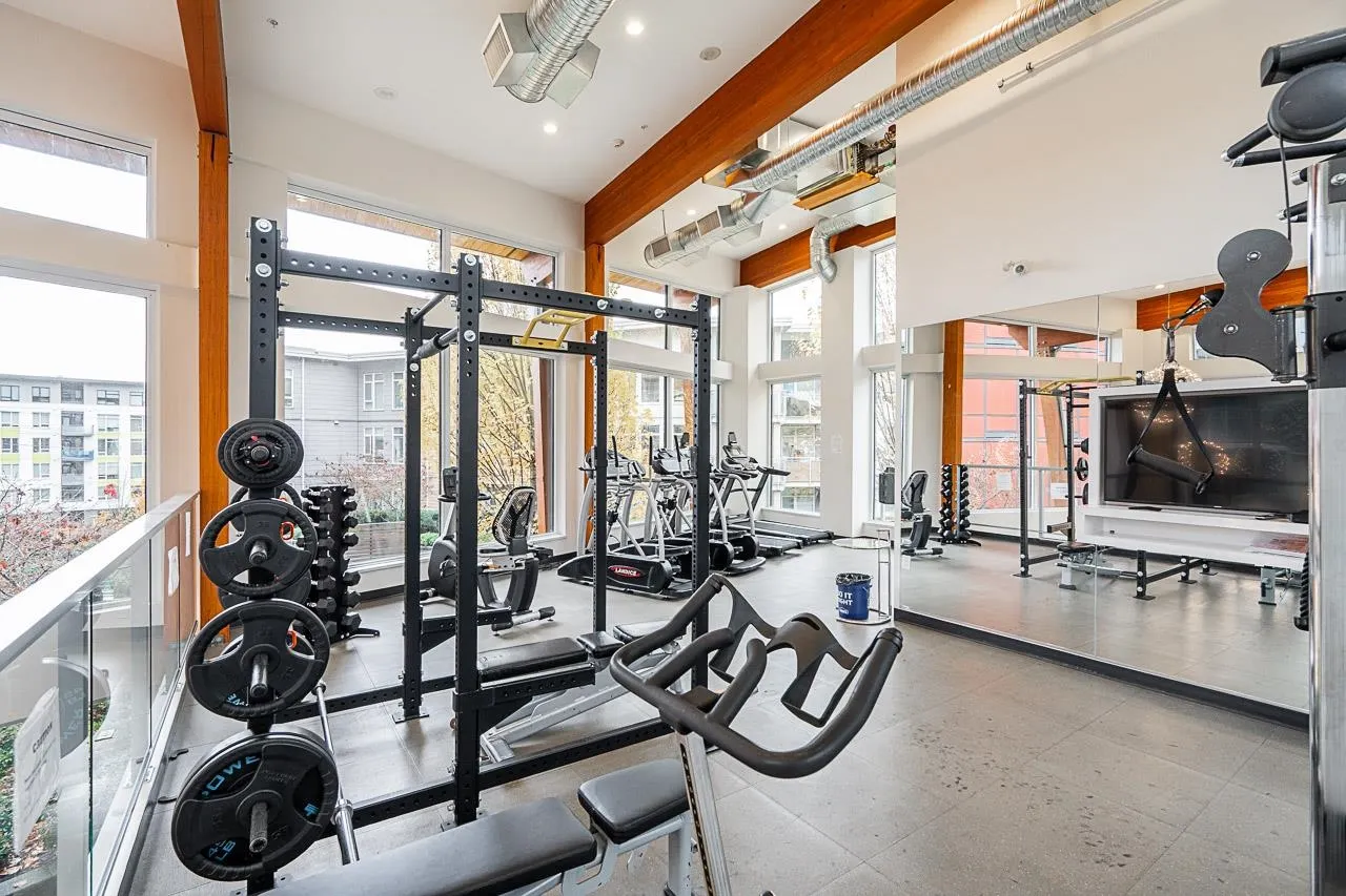 3281 E Kent Avenue North Avenue #502