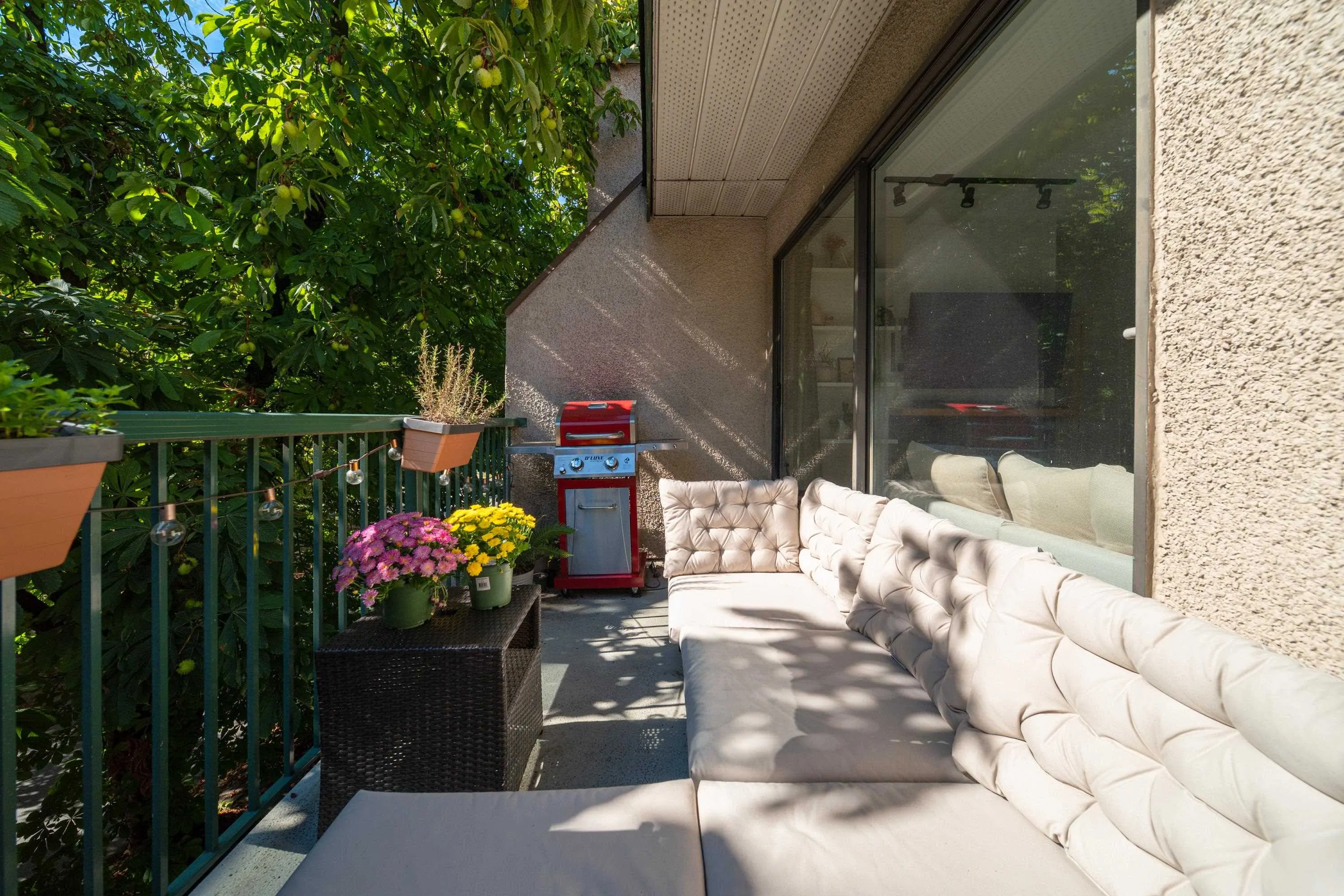 1169 Nelson Street #403