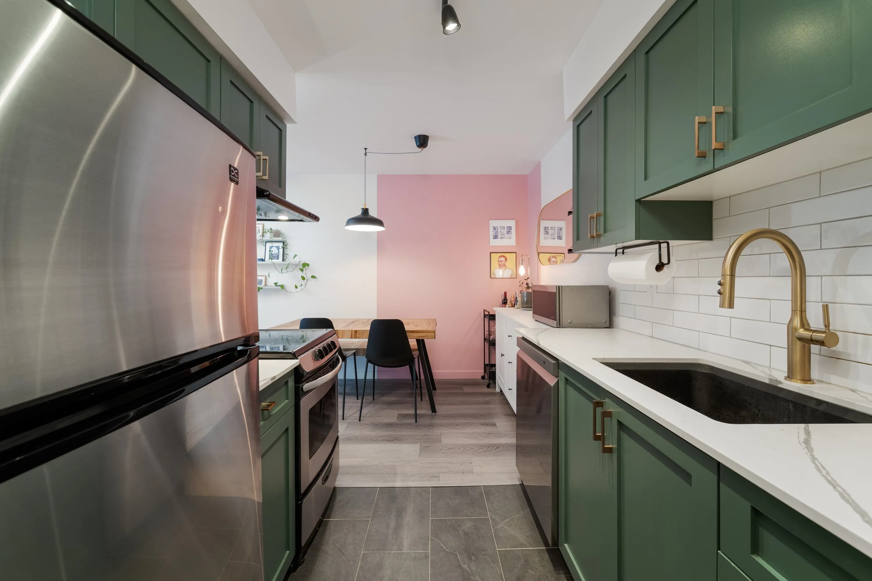 1169 Nelson Street #403