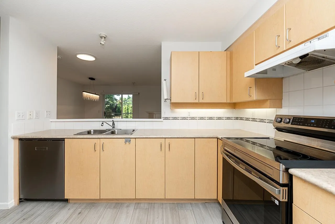15298 20 Avenue #204