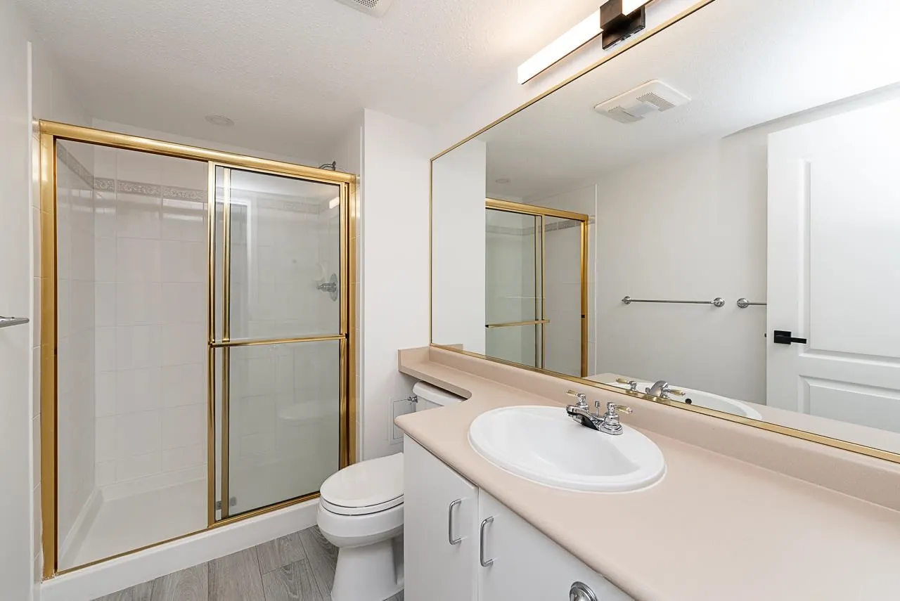 15298 20 Avenue #204