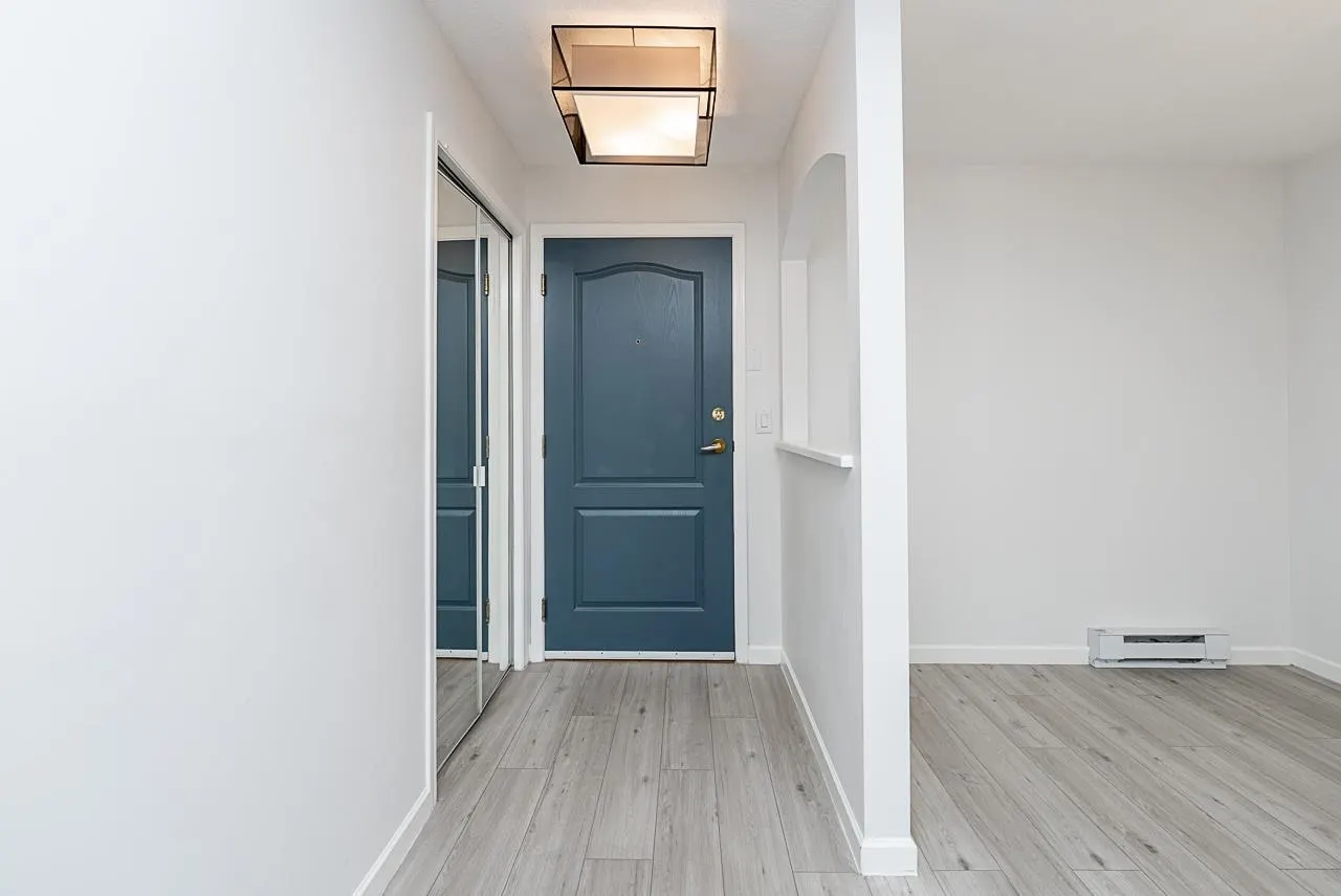 15298 20 Avenue #204