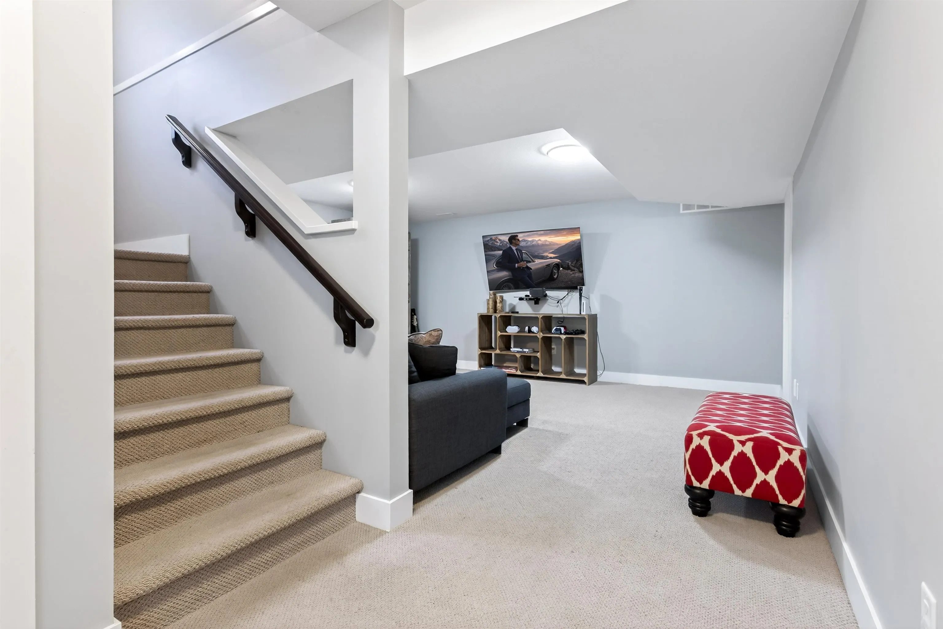 16088 28b Avenue