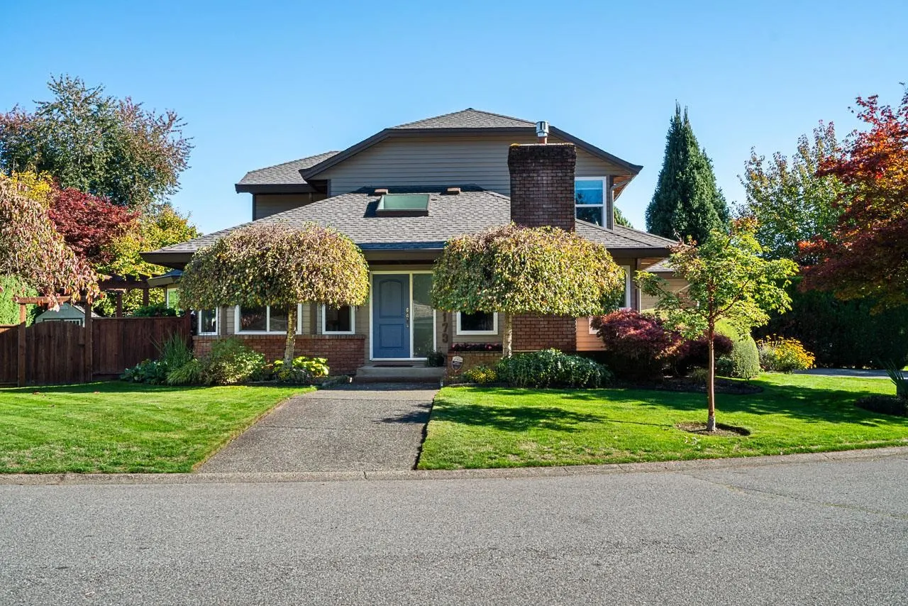 16173 Brookside Grove
