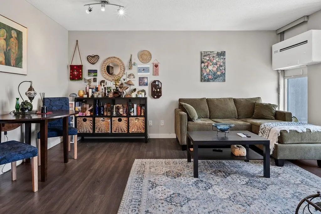 1008 Cambie Street #2801