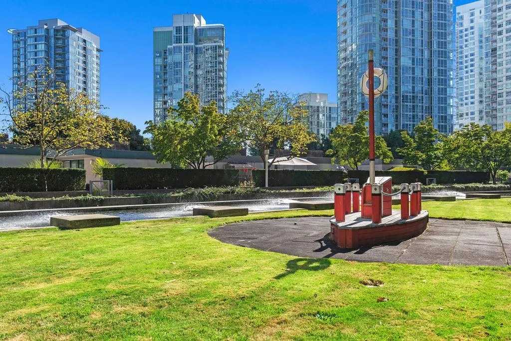 1008 Cambie Street #2801