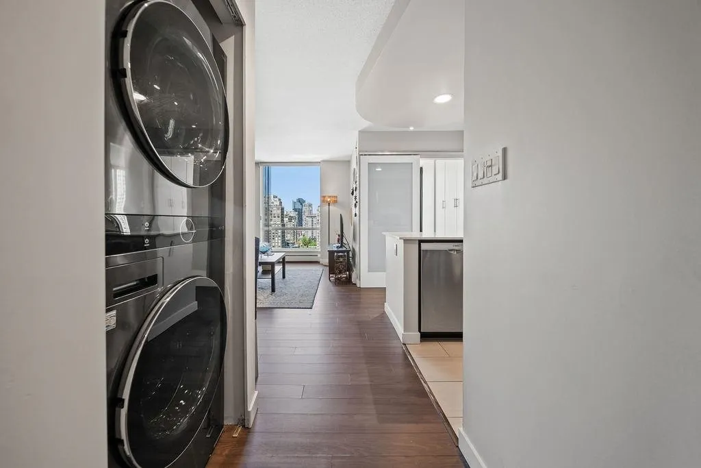 1008 Cambie Street #2801