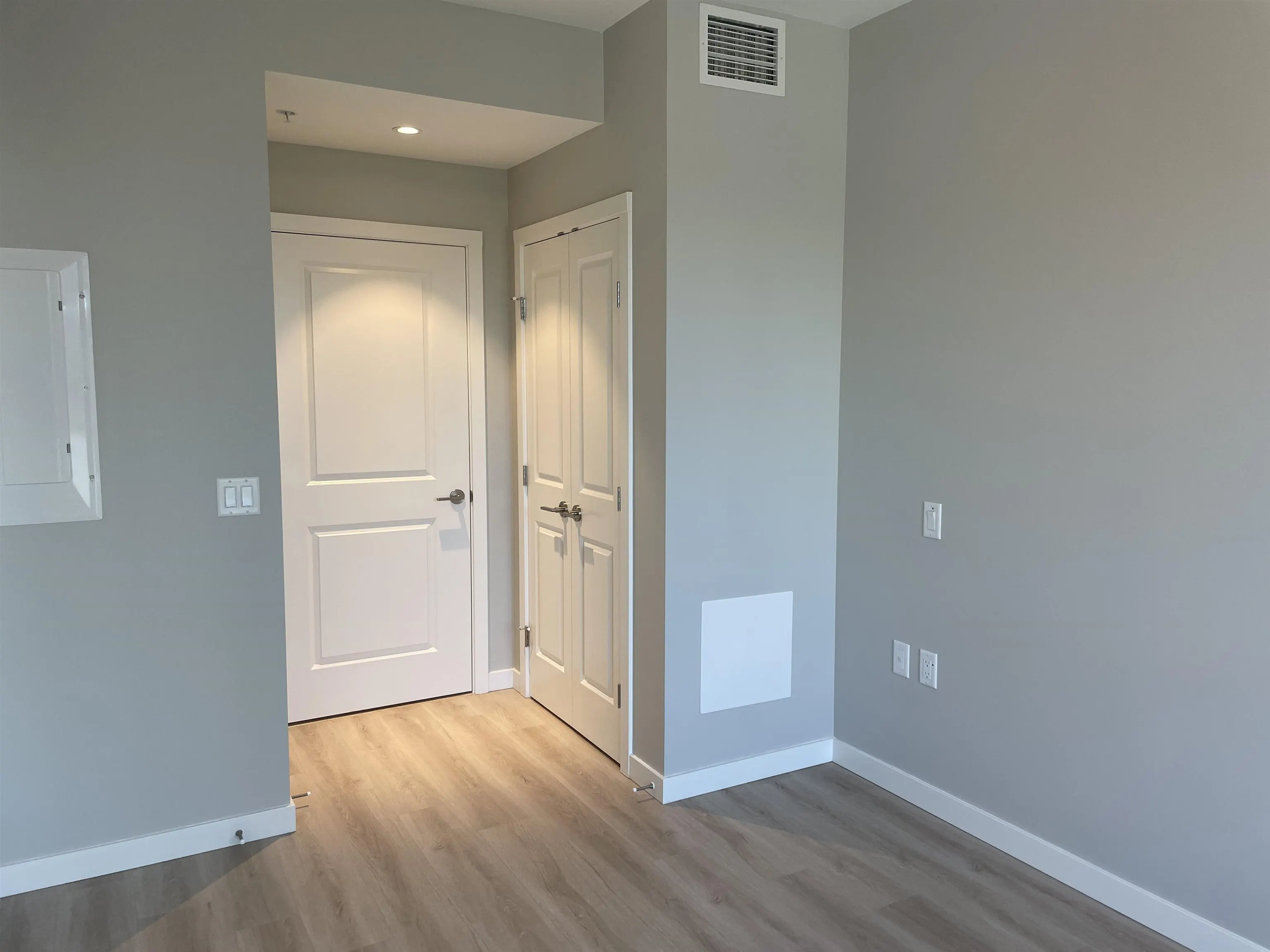 5938 Olive Avenue #809