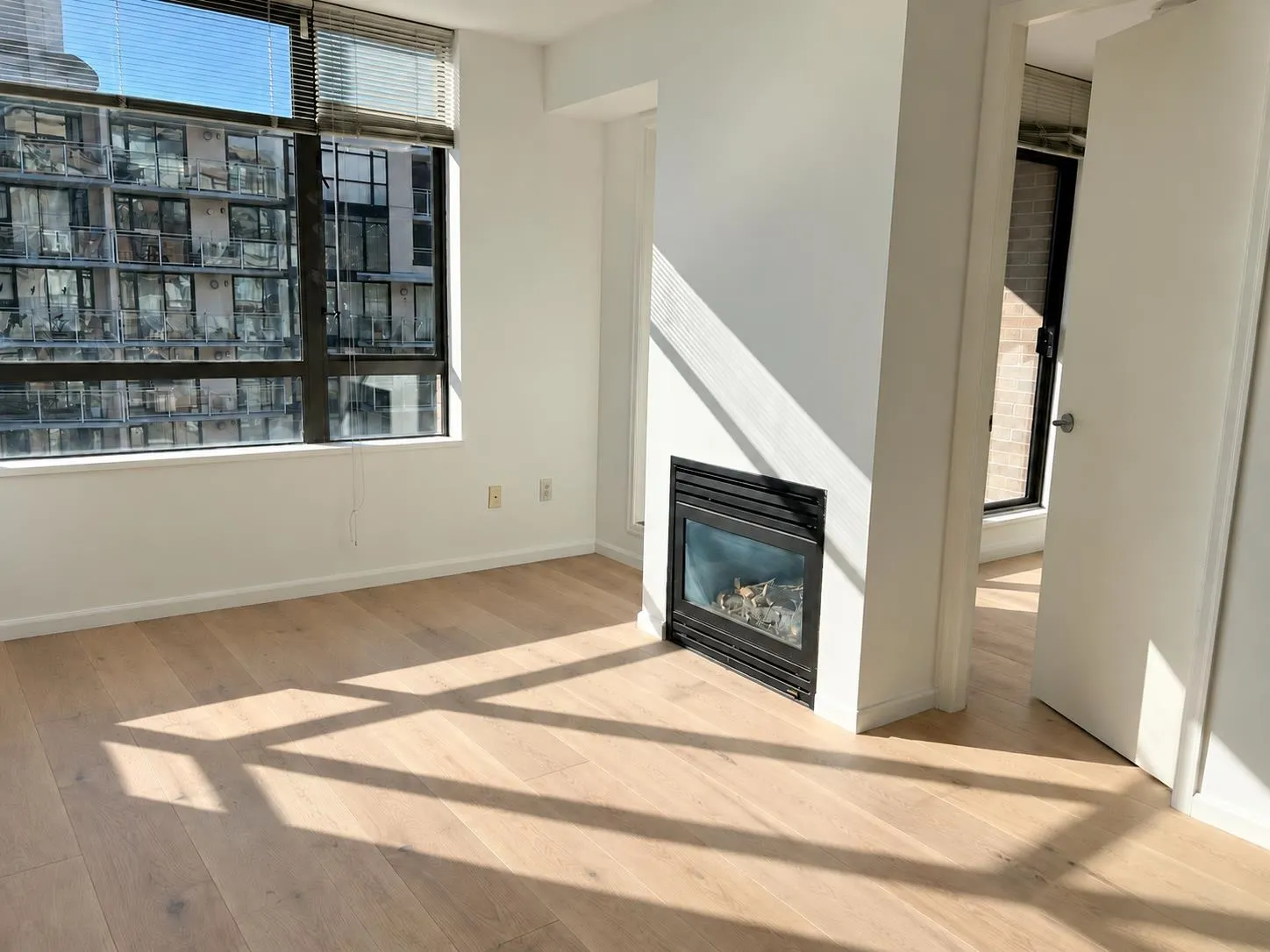 170 W 1st Street #1004