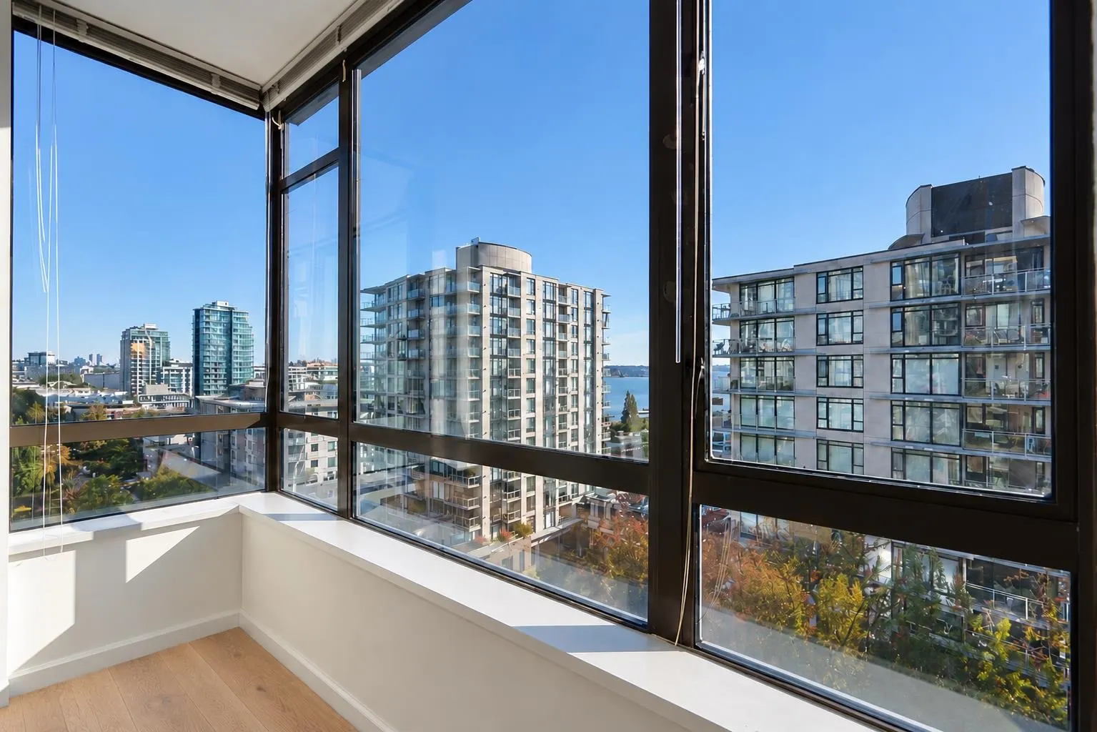 170 W 1st Street #1004