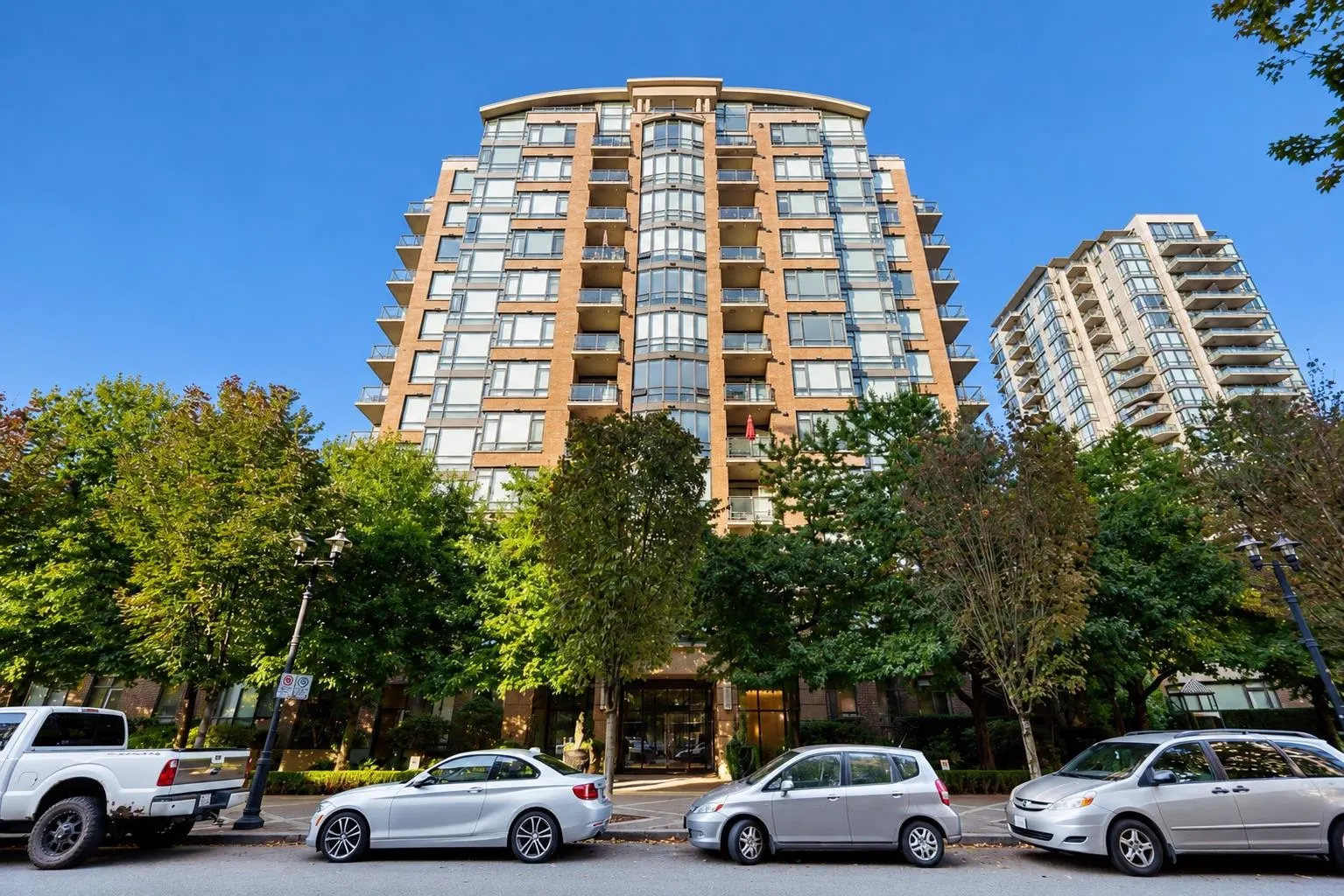 170 W 1st Street #1004