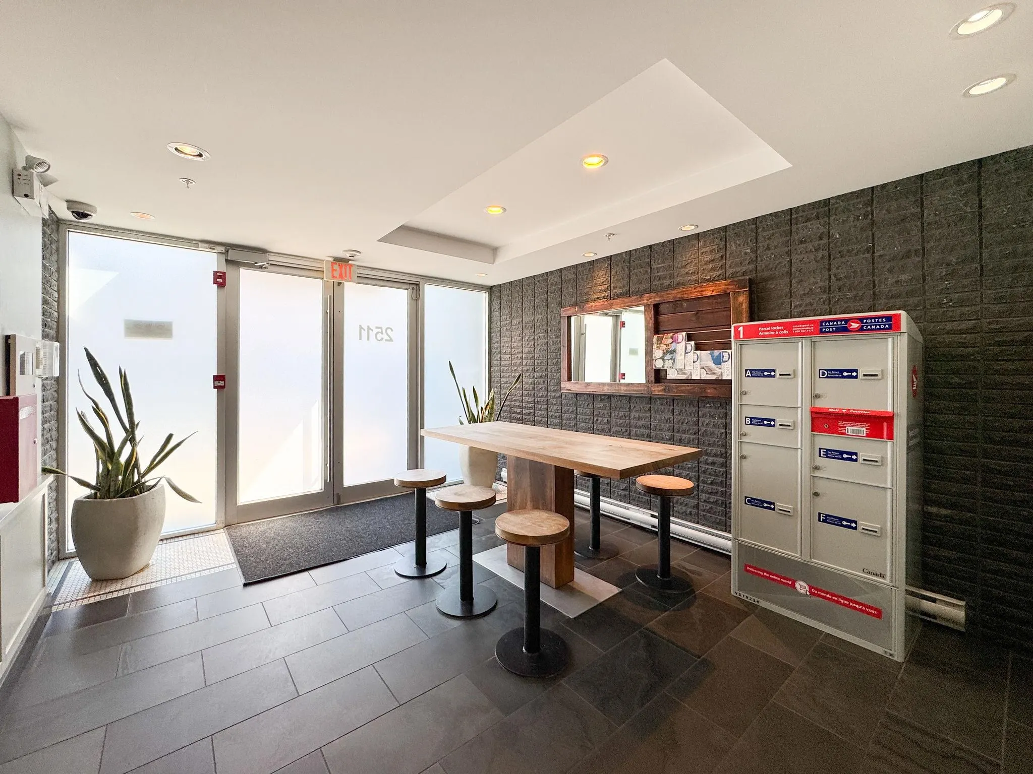 2511 Quebec Street #409
