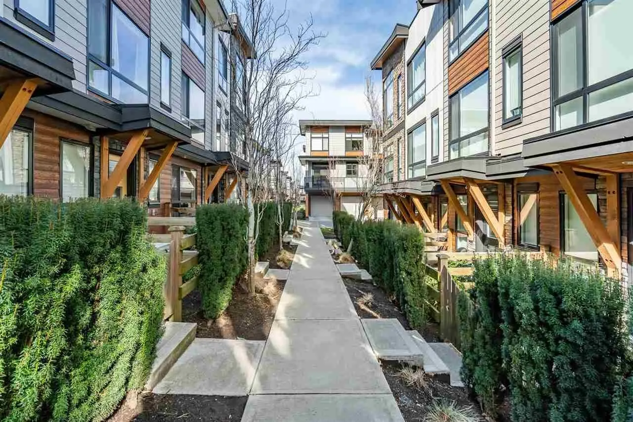 16488 64 Avenue #111